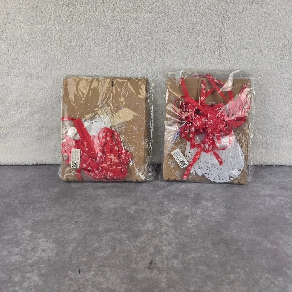 24pc Christmas Kraft Paper Treat Bags Snowflake Gift Bags with Ribbons & Tags